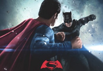 Батман срещу Супермен - разбива с рекорди