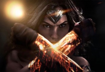 Гал Гадот като Жената чудо в Батман срещу Супермен: Зората на справедливостта
