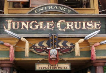 Jungle_Cruise_at_Disneyland_entrance