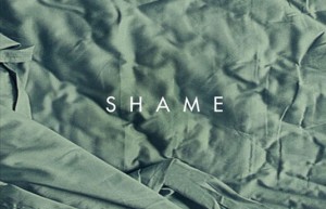 Тийзър постер на „Shame” с Майкъл Фасбендър