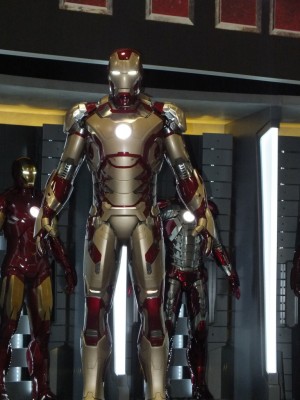 Поглед към новата броня на Тони Старк в „Железният човек 3”