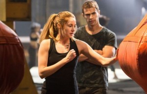 Първи тийзър трейлър на „Divergent”