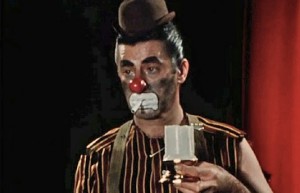 Кадри от шокиращия „The Day the Clown Cried” на Джери Луис