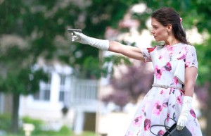 Кейти Холмс въздава справедливост в трейлъра на „Miss Meadows”