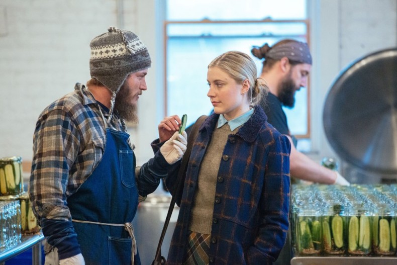 MAGGIE'S PLAN, from left: Travis Fimmel, Greta Gerwig, 2015. ph: Jon Pack/© Sony Pictures Classics