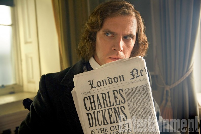 THE MAN WHO INVENTED CHRISTMAS (2017) Dan Stevens as Charles Dickens