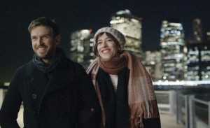 Ребека Хол и Дан Стивънс са влюбена двойка в романтичната драма „Permission”