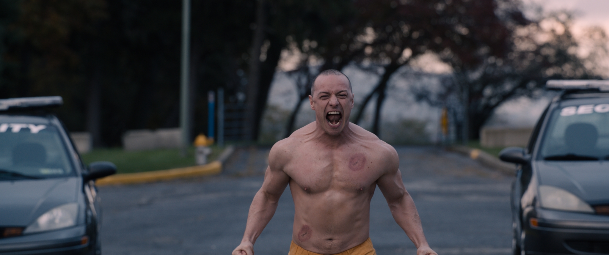 glass-james-mcavoy-the-beast