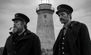Първи поглед към Робърт Патинсън и Уилям Дефо в „The Lighthouse“ на Робърт Егърс