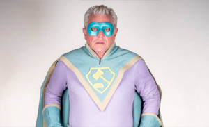 Супергерои пенсионери в трейлъра на „Supervized“ с Том Беринджър и Бо Бриджис