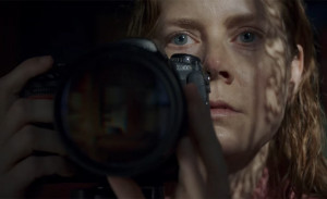 Tрейлър на „Жената на прозореца“ на Джо Райт с Ейми Адамс, Джулиан Мур и Гари Олдман