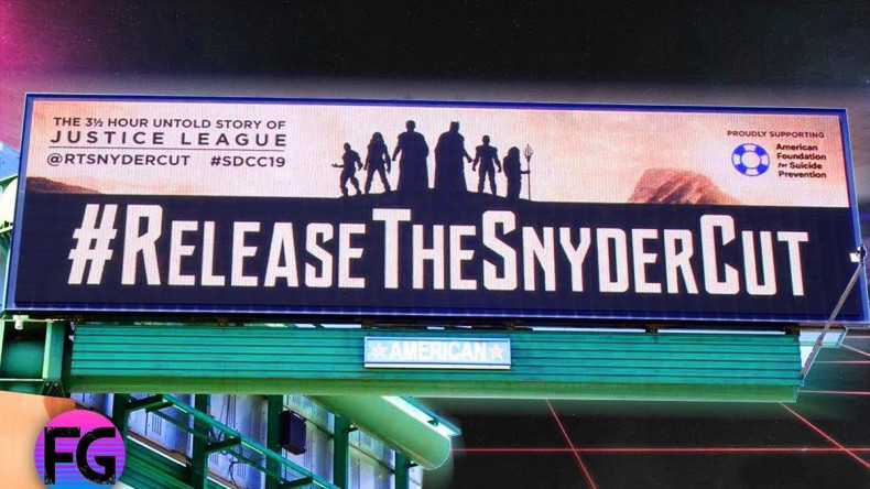 Снимка от билборд по време на Comic Con в Сан Диего, платен изцяло от феновете на филма – 2019 година